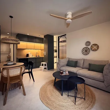 Luxury Sea View Apartment Chalkida