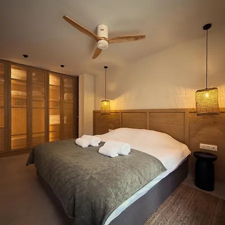 Luxury Sea View Apartment *